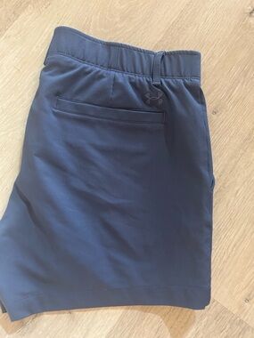 Under Armour Women’s Dark Navy Golf Shorts
